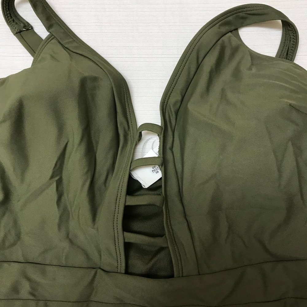 Cupshe Oasis Green Strappy Front Blocked One Piece Swimsuit NWT Size Large - Picture 4 of 6